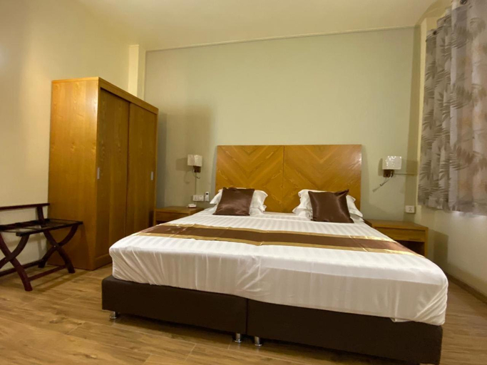 Bedroom 12