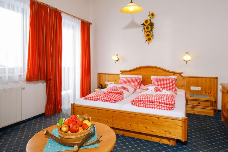 Bedroom 2, Hotel Edelweiss, Kitzbühel