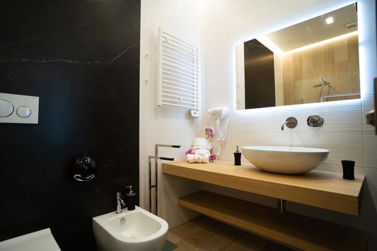 Bathroom 2, L' Angolo dei poeti - Bed and Breakfast, Bari