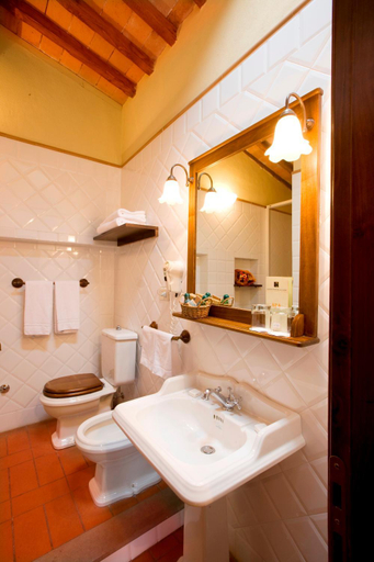 Bathroom 4