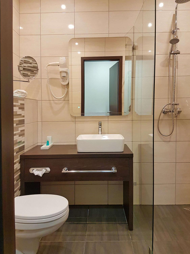 Bathroom 2, Hotel Czinege & Etterem, Nagykáta