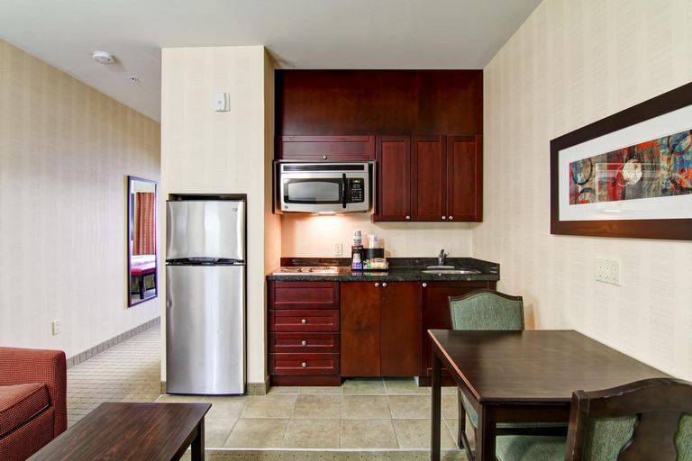 Dining Room 4