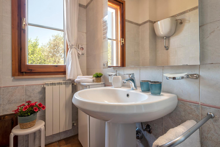 Bathroom 2, Villa Grazia Alghero, Sassari