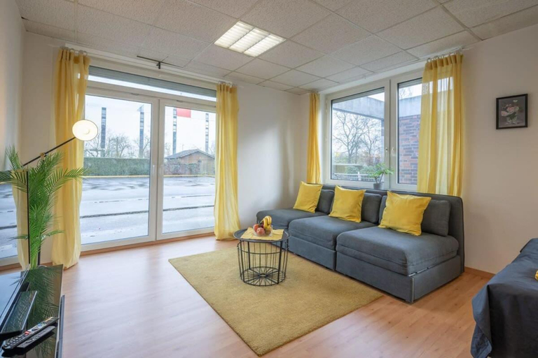 Others 5, Beautiful Apartment 2 BR & Cosy Kitchen +Parking, Hamburg