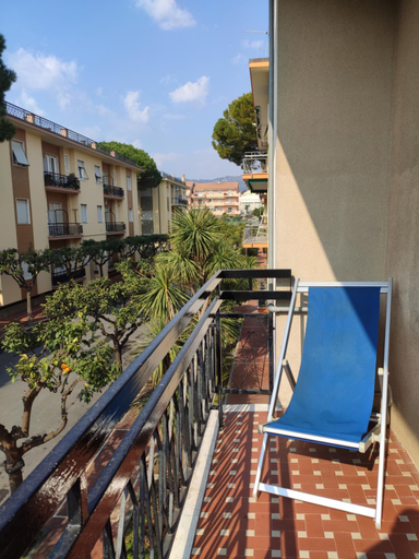 Others 5, Appartamenti Bemar, Imperia