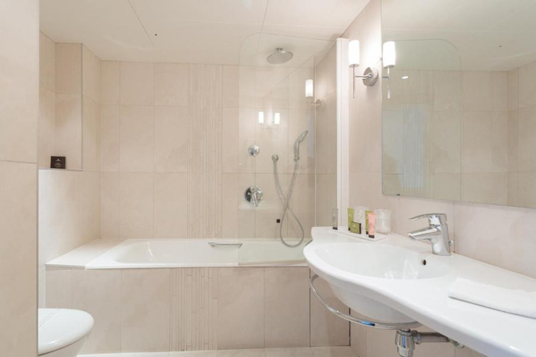 Bathroom 4, Hotel Alison, Paris