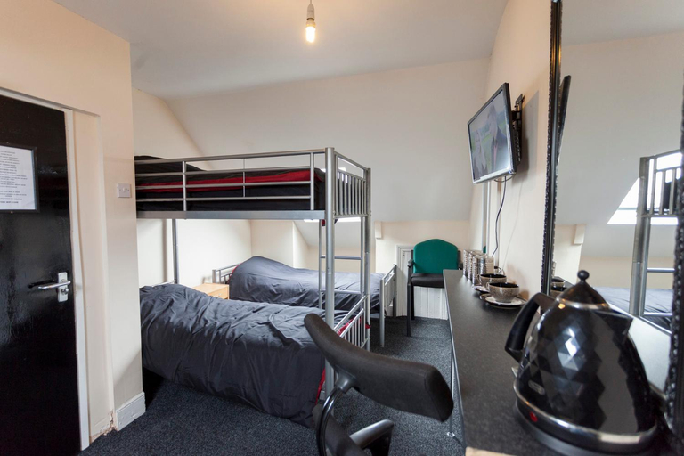 Others 4, Fenham Hotel express, Newcastle upon Tyne