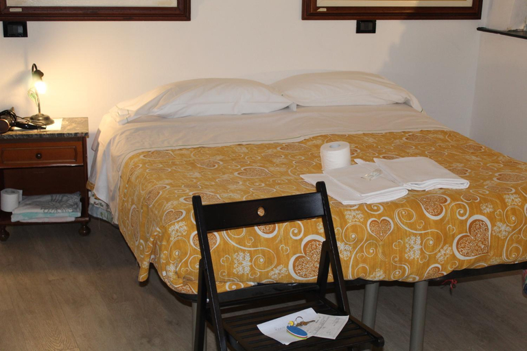 Others 3, enrica barrani room, La Spezia