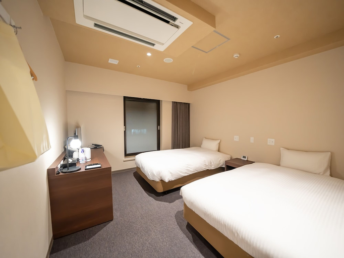 Bedroom 2, Shinsaibashi Arty Inn, Osaka