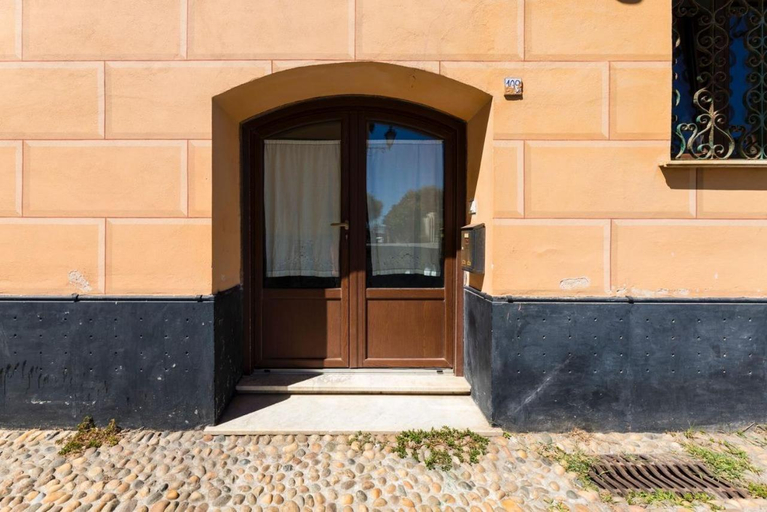 Exterior & Views 1, CASA NEL BORGO, 20 METRI DAL MARE, Savona