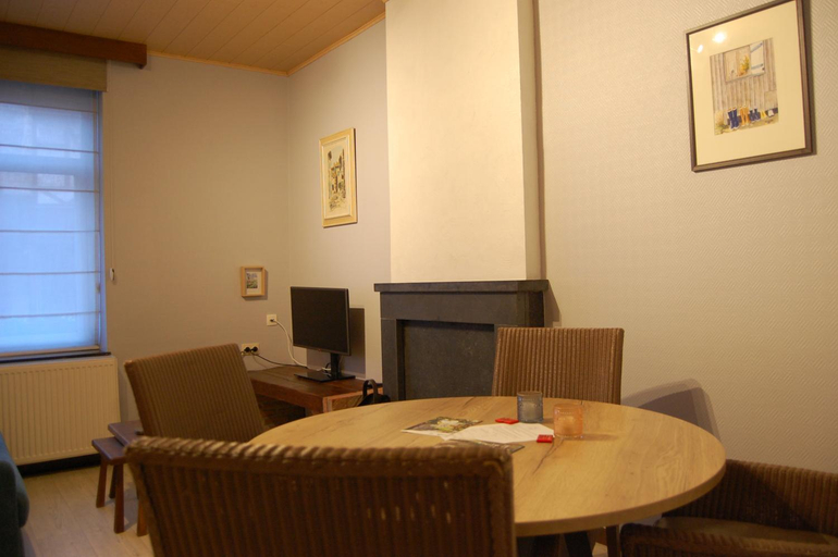 Dining Room 15