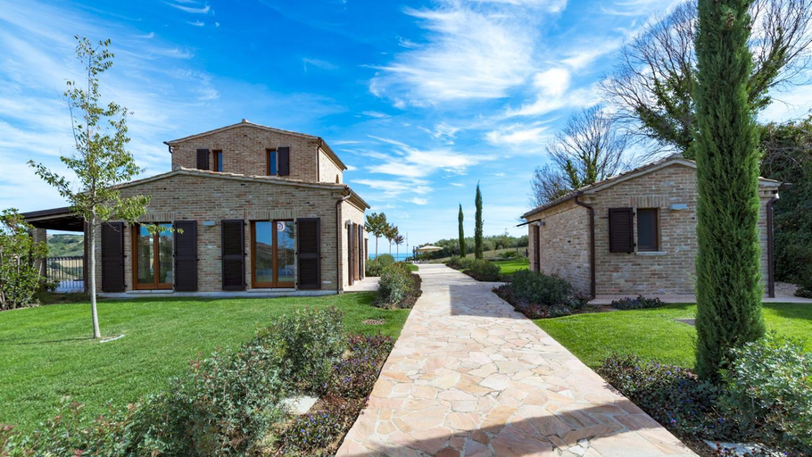 Others 3, Borgo Da Monte 8, Emma Villas, Ascoli Piceno
