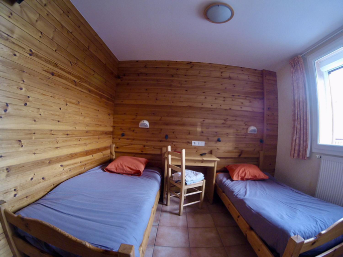 Bedroom 4, HOTEL LE CHAMOIS, Hautes-Alpes