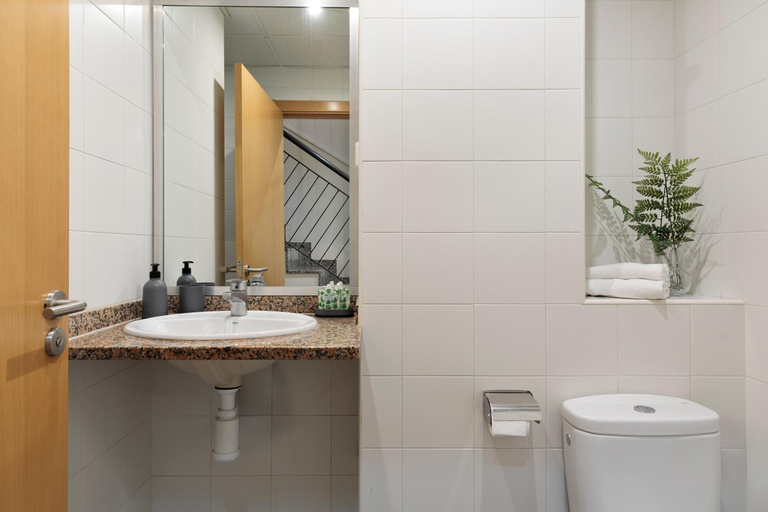Bathroom 4, Sata Olimpic Village Area, Barcelona