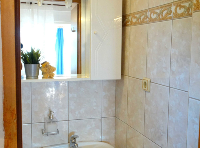 Bathroom 3, Warm and Welcoming Apartments With Sea View, Crikvenica