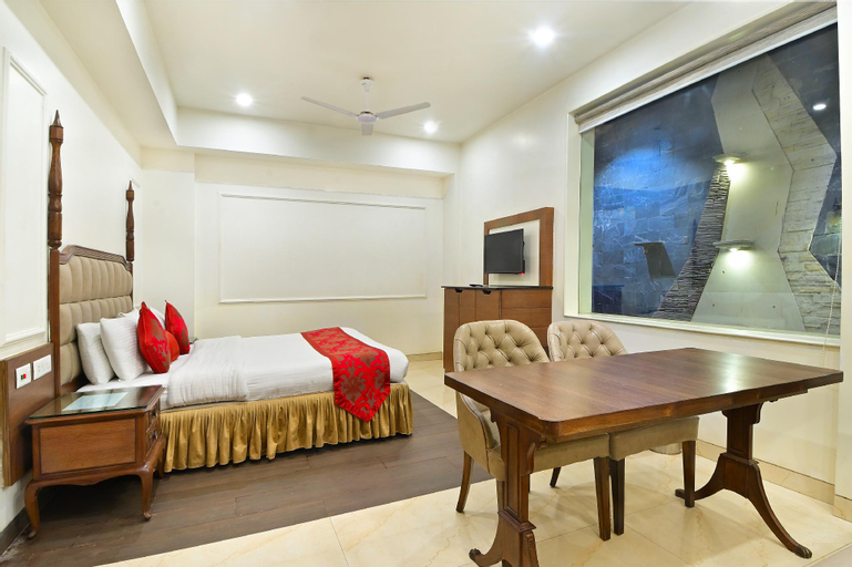 Bedroom 24