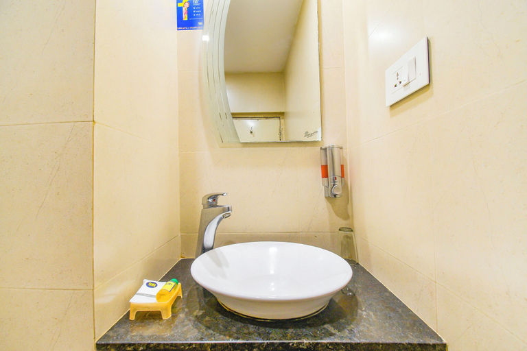 Bathroom 4, Hotel Kinnera Comforts, Visakhapatnam