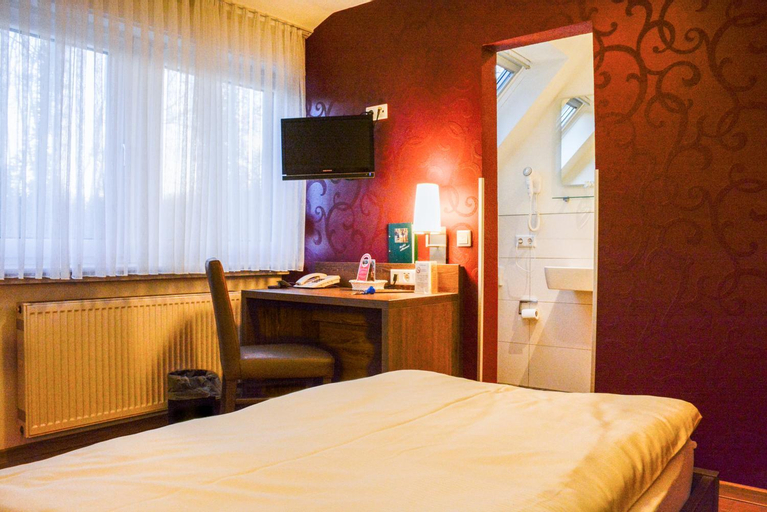 Bedroom 18