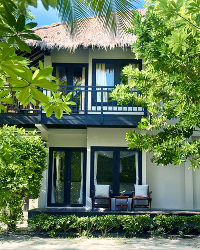 Exterior 9