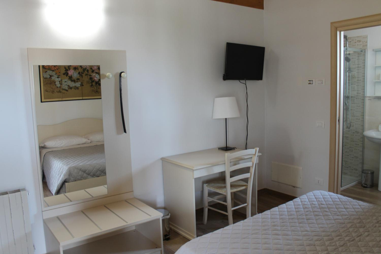 Others 4, Corte Nuova B&B, Mantua