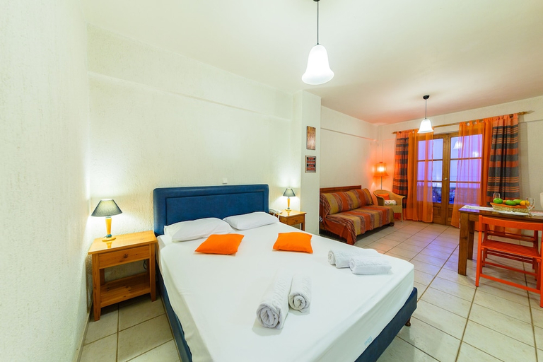 Bedroom 3, Grekis Hotel & Apartments, Peloponnese