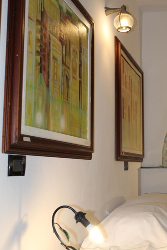 Others 4, enrica barrani room, La Spezia