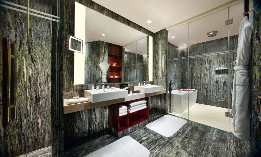 Bathroom 9