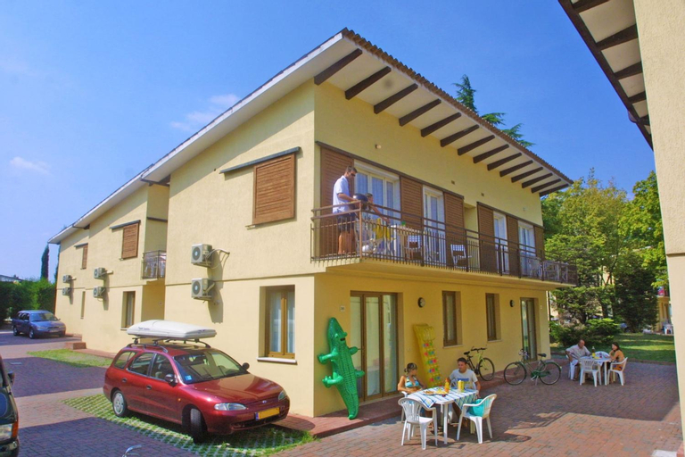 Apartments in Peschiera del Garda 22099, Verona