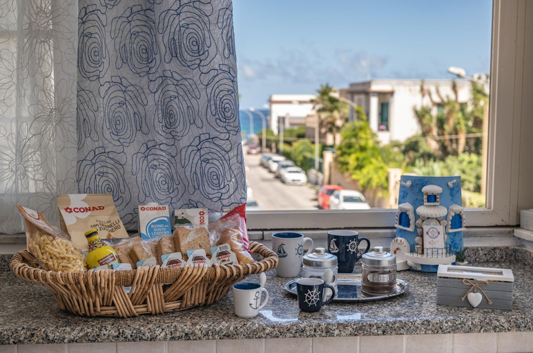 Food & Drinks, MarieRose House Sferracavallo, Palermo