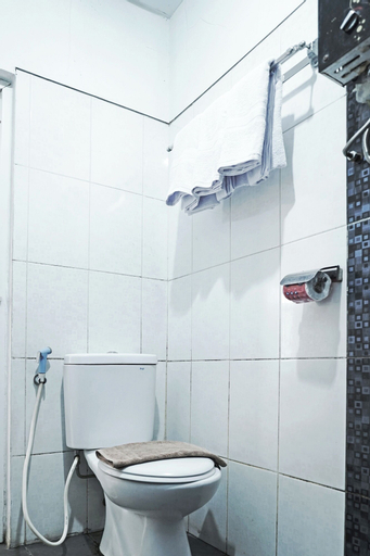 Bathroom 19