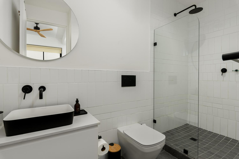 Bathroom 4, The Duke Apartments, City of Cape Town