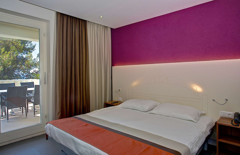 Bedroom 3, Park Plaza Verudela Pula, Pula