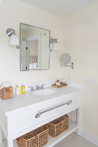 Bathroom 5, The Nantucket Hotel & Resort, Nantucket