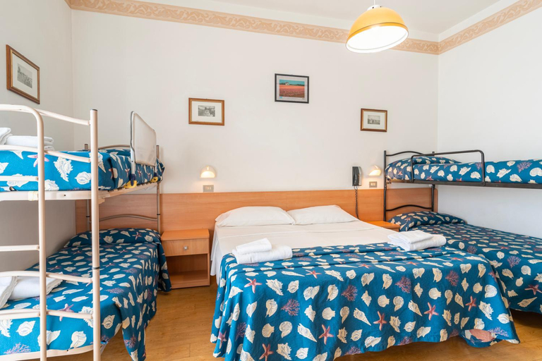Bedroom 3, Hotel Milanese, Rimini