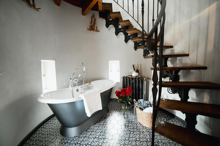Bathroom 4, Hrad Kunzov Boutique Hotel & SPA & Restaurant, Přerov