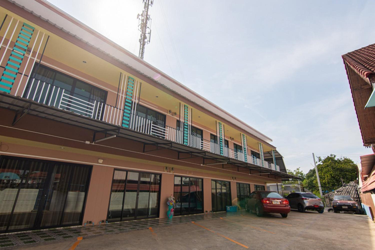 Exterior & Views 1, Brown Home Sattahip 19, Sattahip