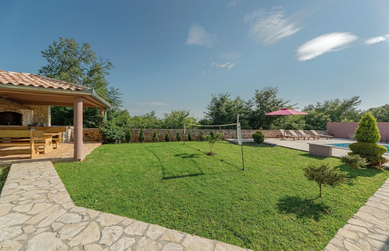 Others 5, Villa Klaudia, Ližnjan
