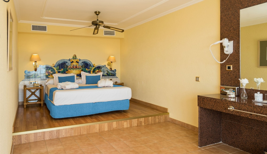 Bedroom 3, BLUESEA Costa Bastian, Las Palmas