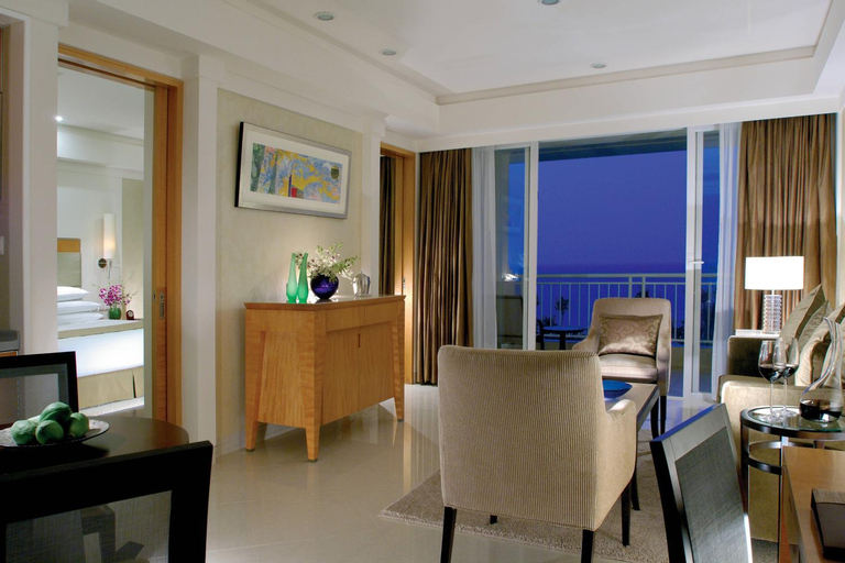 Dining Room 17