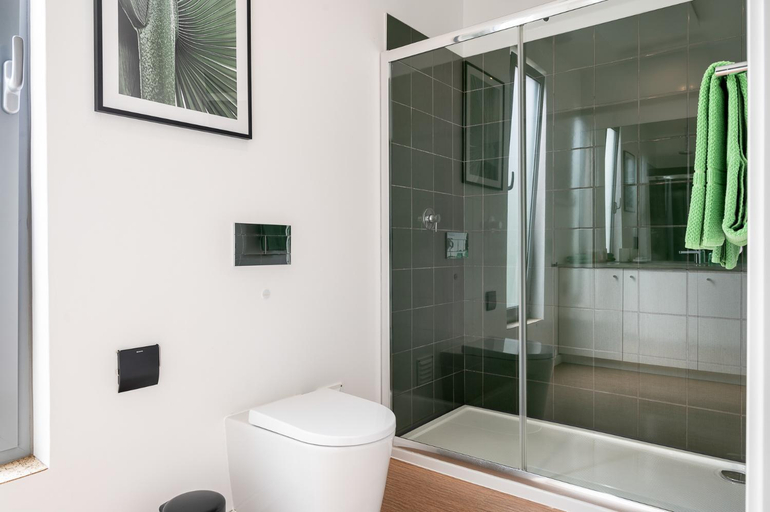 Bathroom 2, Flamboyant Boutique B&B, Caldas da Rainha