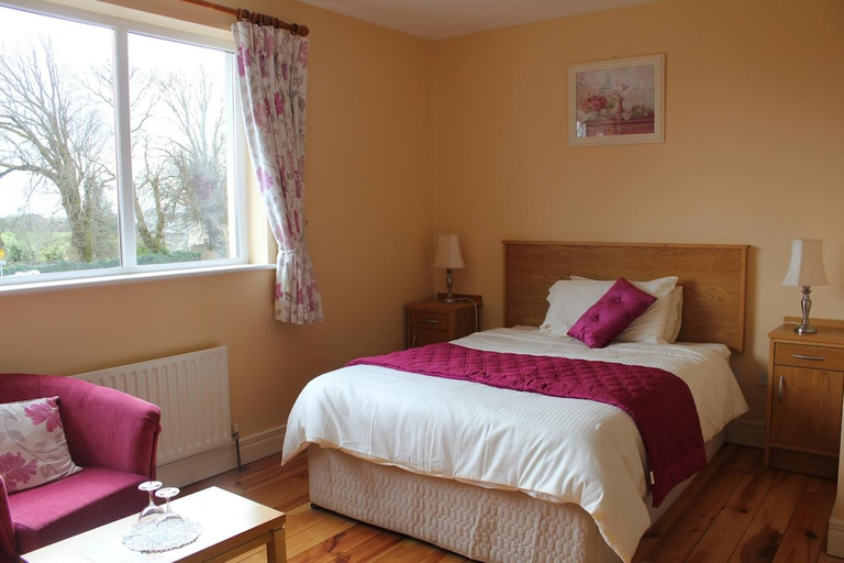 Bedroom 2, Carrown Tober House