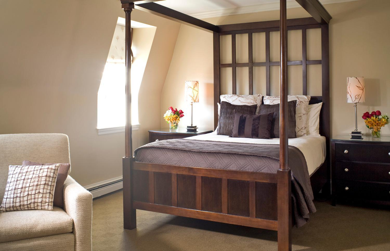 Bedroom 9