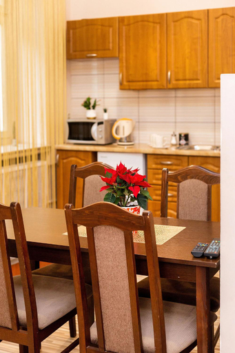 Dining Room 4
