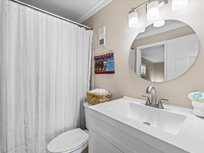 Bathroom, Holiday Surf and Racquet Unit 301, Okaloosa