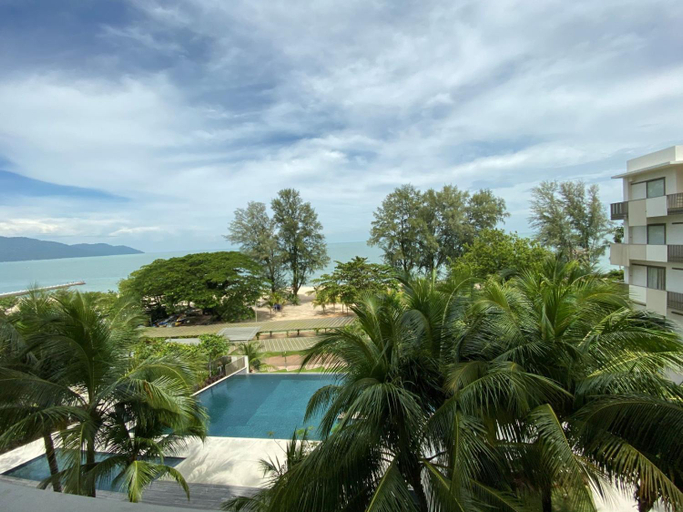 By The Sea@ Cozy Beachfront Home (Batu Ferringhi)., Penang Island