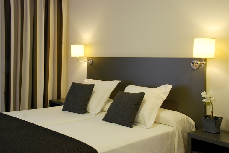 Bedroom 4, Los Robles, Valencia