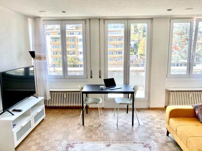 Others 4, Hawa Apartment - two balcony - by PA, Luzern