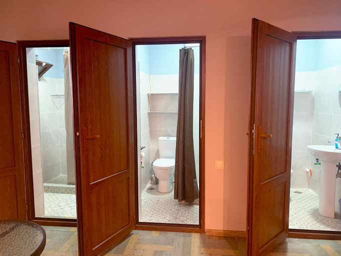Bathroom 3, Hostel 47, Batumi
