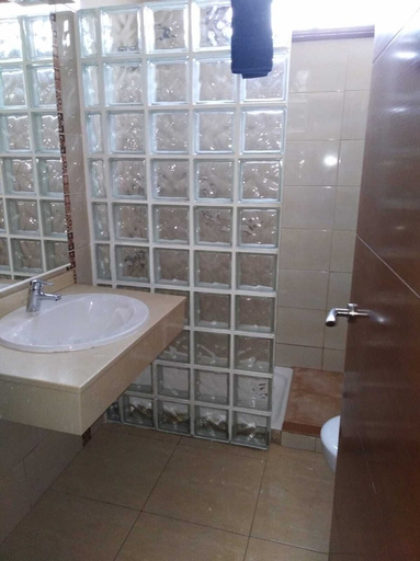 Bathroom 5, Las Arenas, Las Palmas