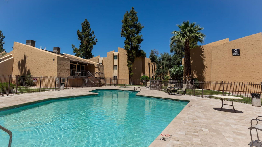 Sport & Beauty, Ultra Modern Old Town Scottsdale 3 Bedroom!, Maricopa